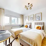 Honey Deluxe Center Chmielna *